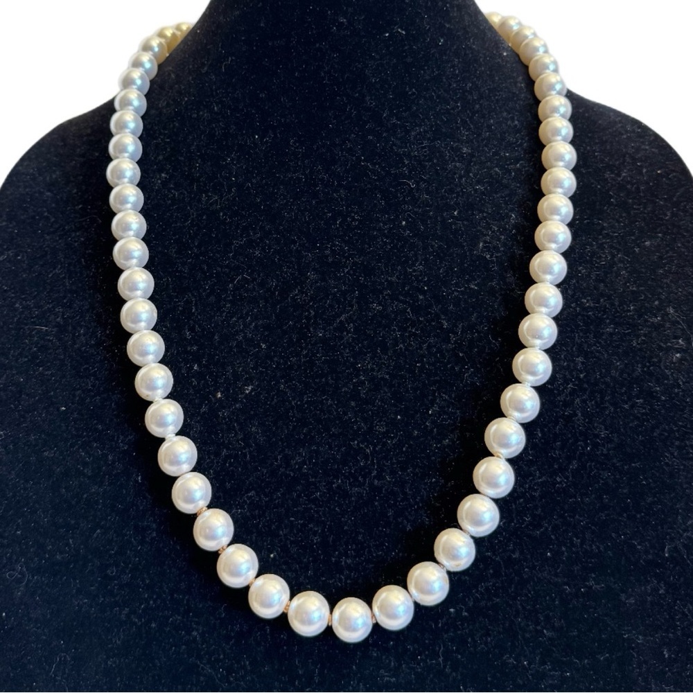 Vintage Japan Large Faux Pearl 10mm Beaded Strand 27" Necklace Box Clasp Classic